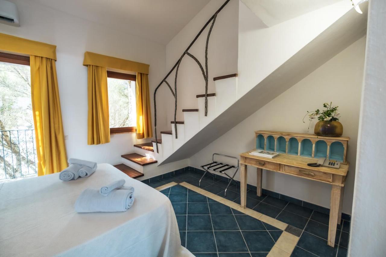 La Suera San Pantaleo Hotel Phòng bức ảnh