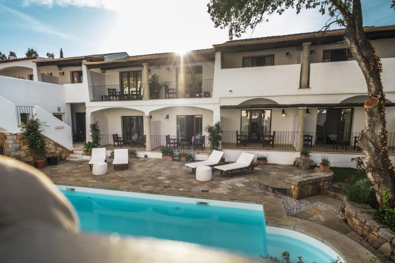 La Suera San Pantaleo Hotel Ngoại thất bức ảnh