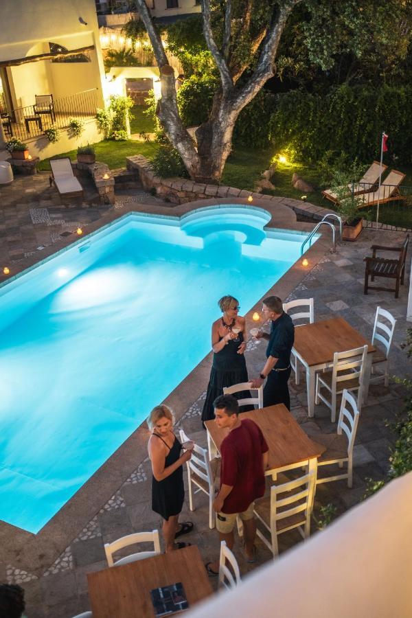 La Suera San Pantaleo Hotel Ngoại thất bức ảnh