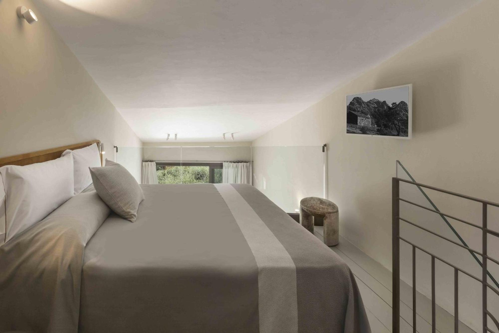 La Suera San Pantaleo Hotel Ngoại thất bức ảnh