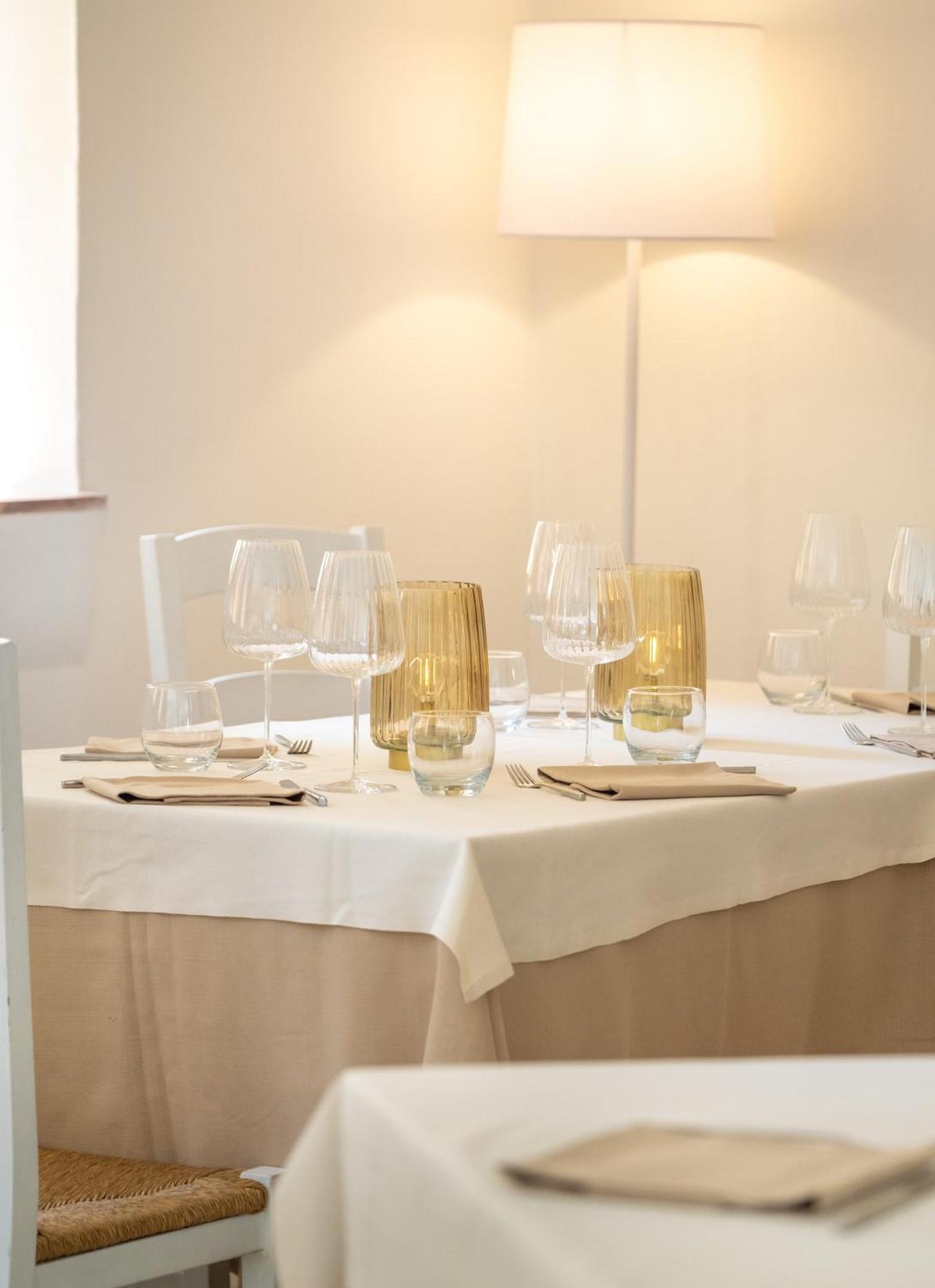 La Suera San Pantaleo Hotel Ngoại thất bức ảnh
