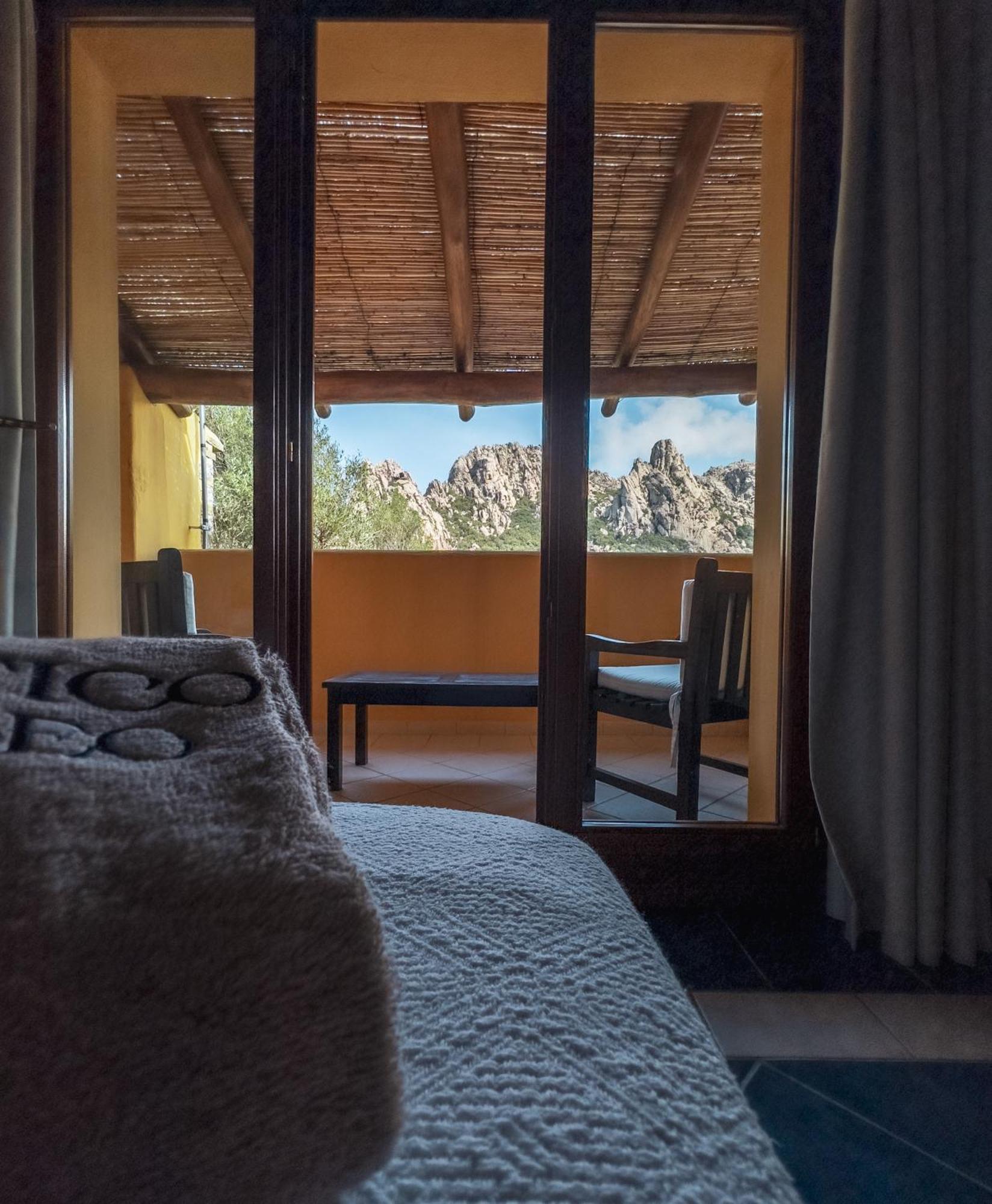 La Suera San Pantaleo Hotel Ngoại thất bức ảnh